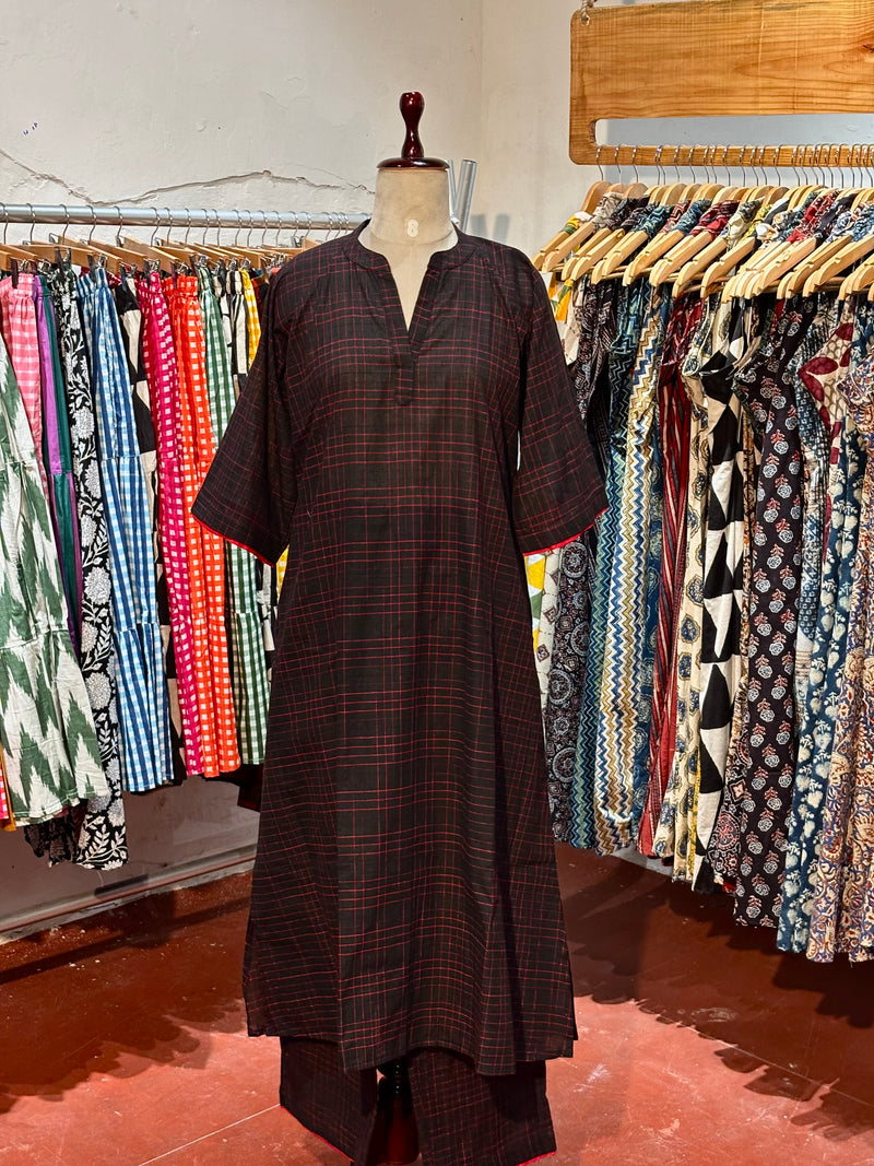 Arohi Checkered Cords